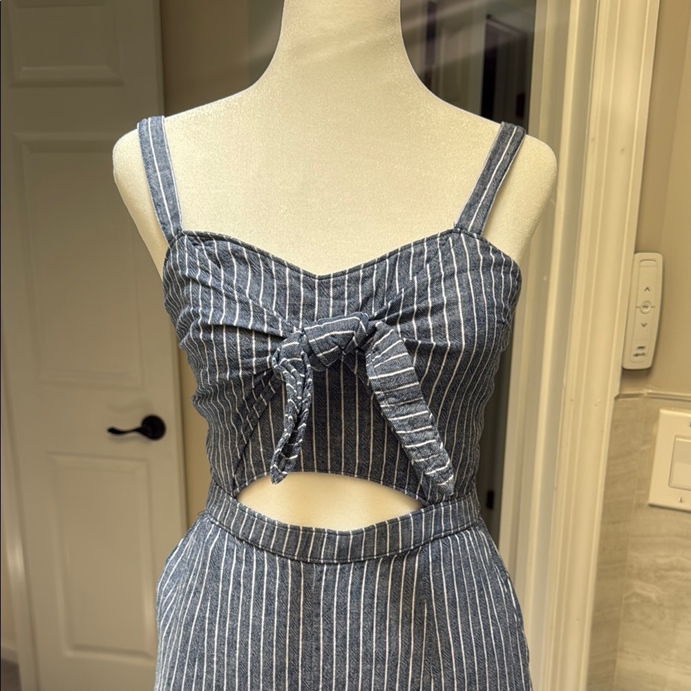 Abercrombie & Fitch Blue Denim Jumpsuit with Fitted Bodice - Picture 4 of 6